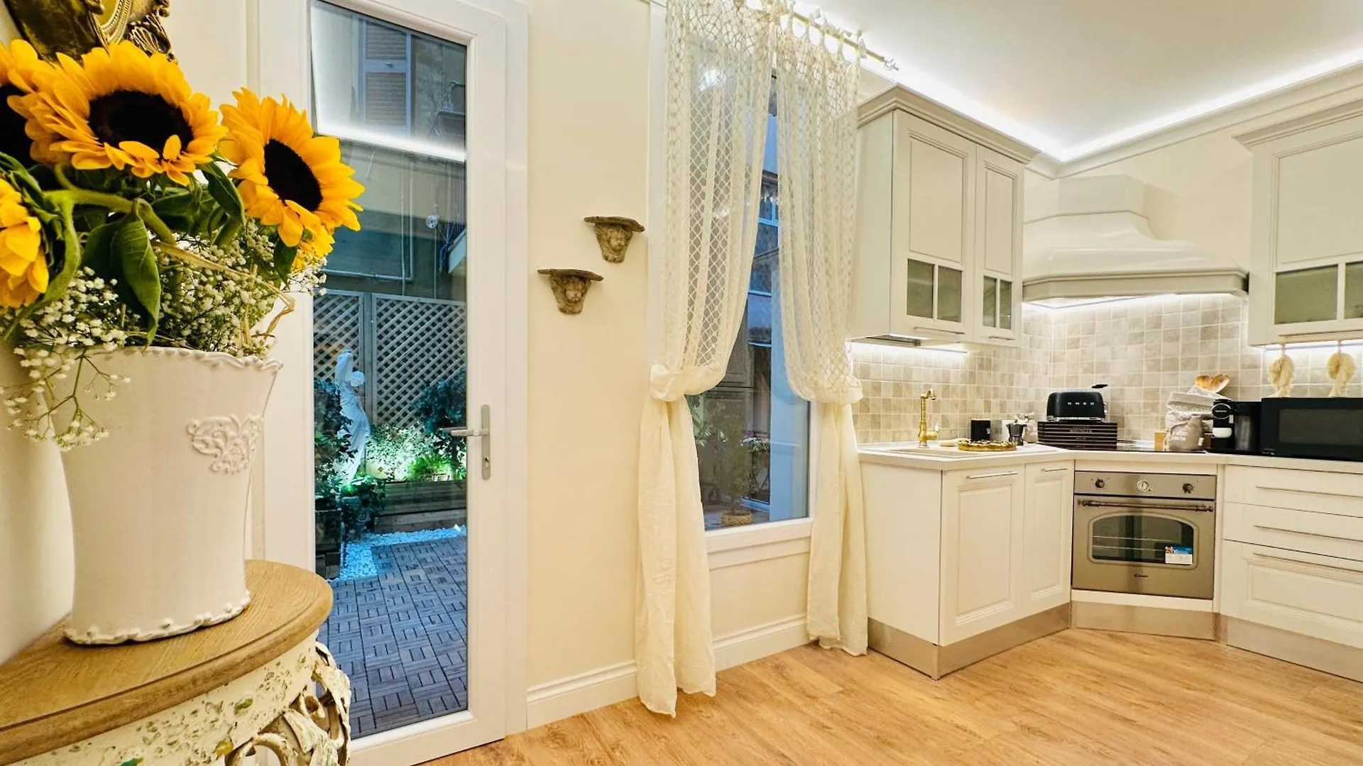 Trevi Fountain Elegant Apartment Rome